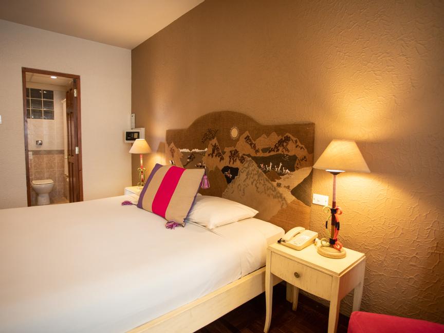 Hoteles Rosario: Main Office Booking Department | La Paz | 11