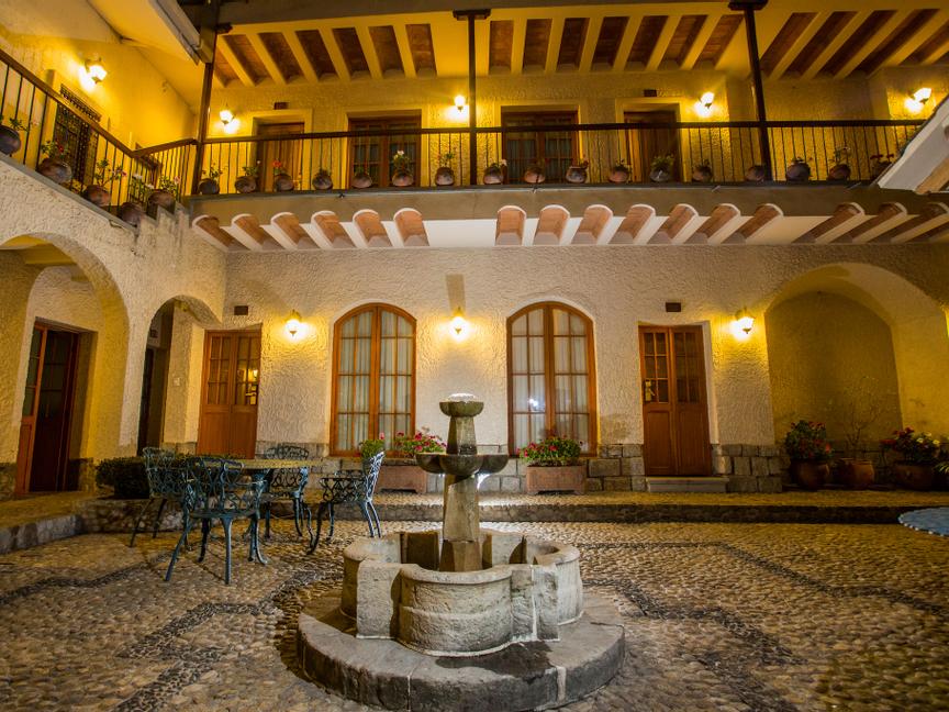 Hoteles Rosario: Main Office Booking Department | La Paz | 27