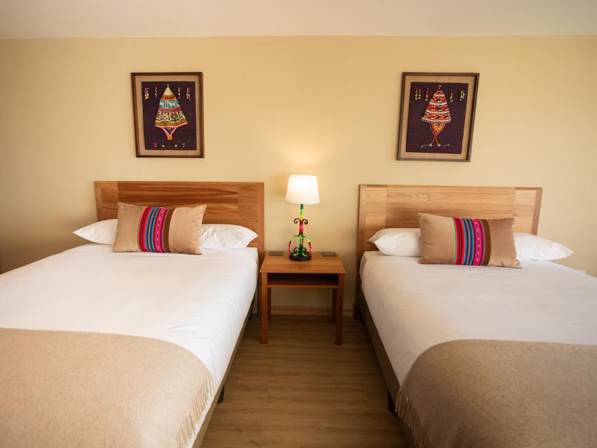 Hoteles Rosario: Main Office Booking Department | La Paz | 11